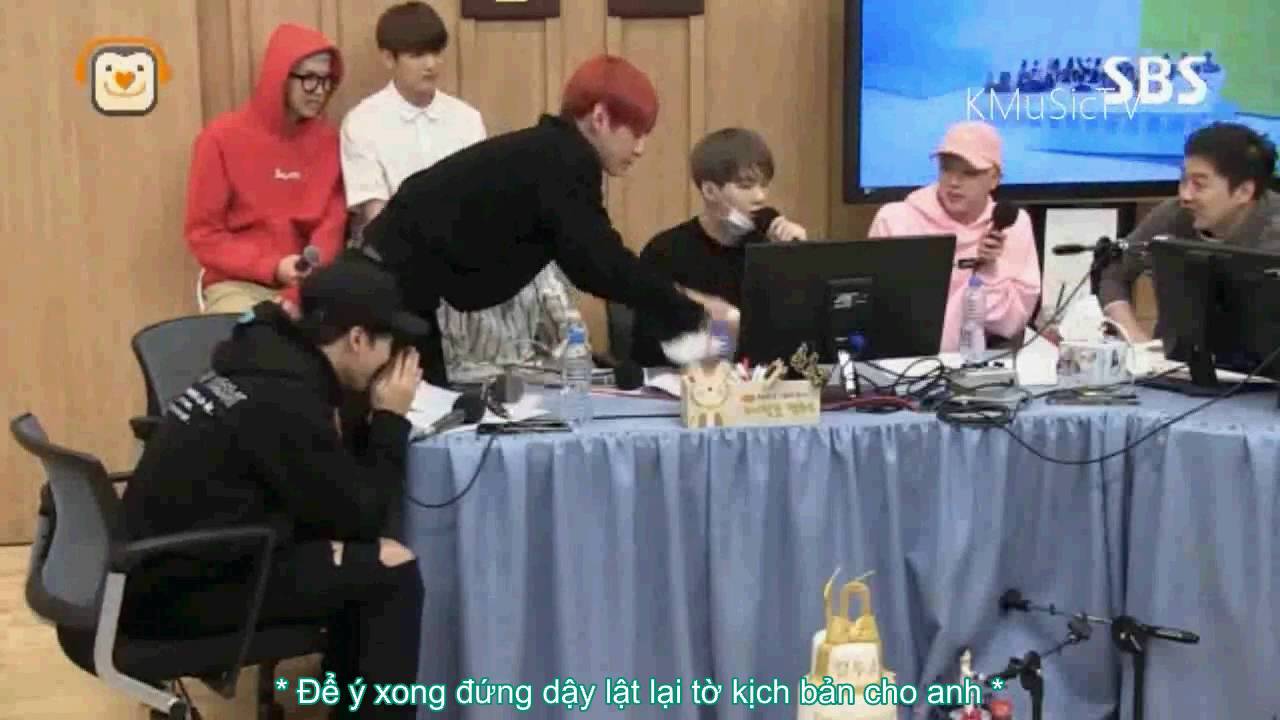 Thánh nhây Kim Taehyung =)))))
