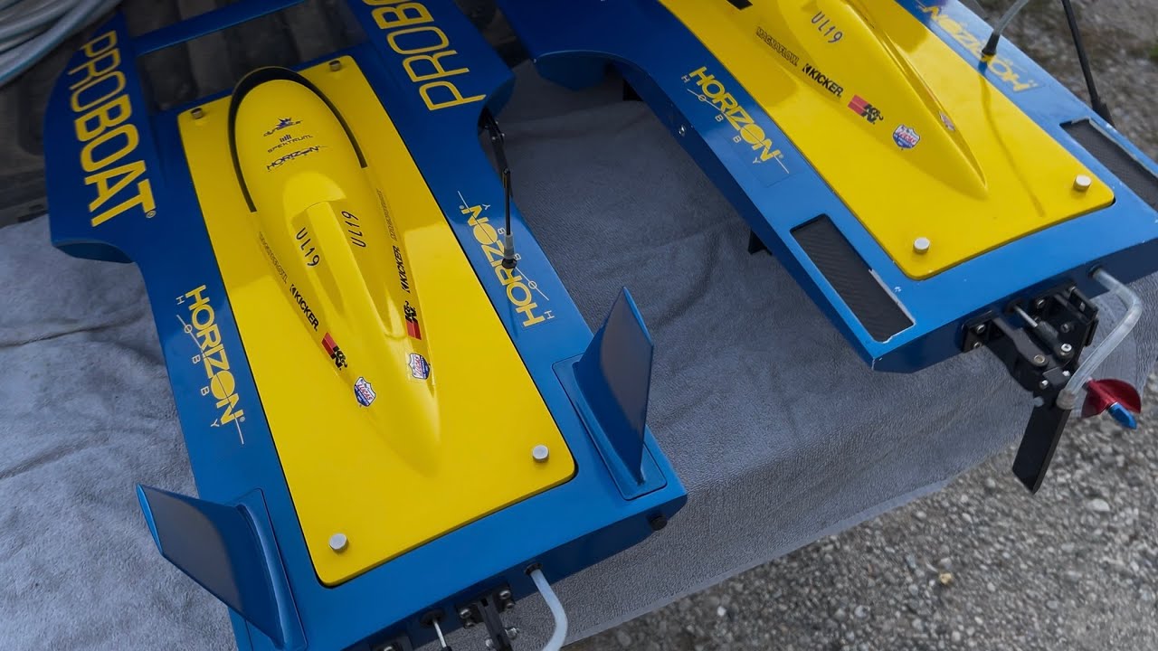 UL-19 hydroplane 89mph speed runs carbon fiber inlay compare weight to stock #proboat #fastboat 