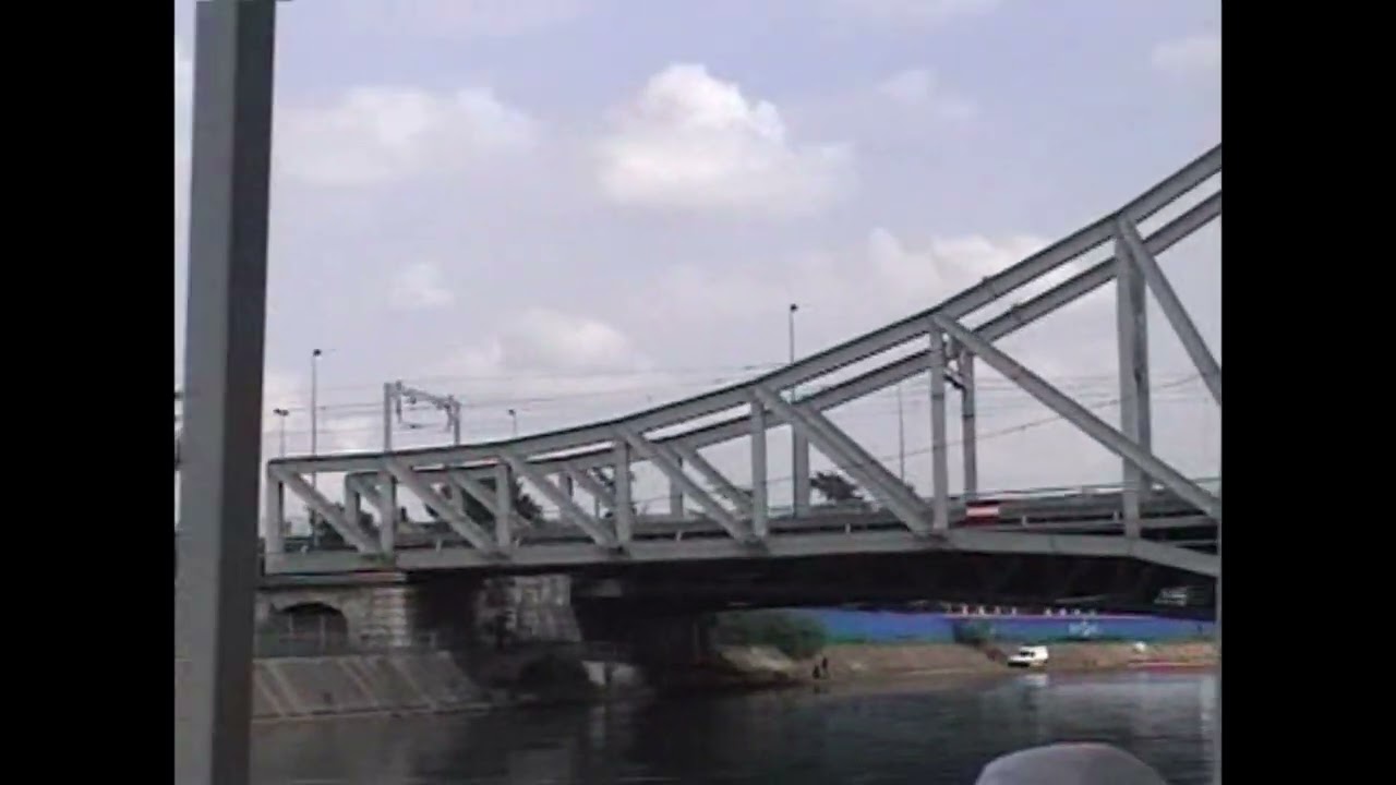 LYON (RHÔNE) - CROISIÈRE ENTRE SAÔNE ET RHÔNE (SÉRIE VINTAGE)