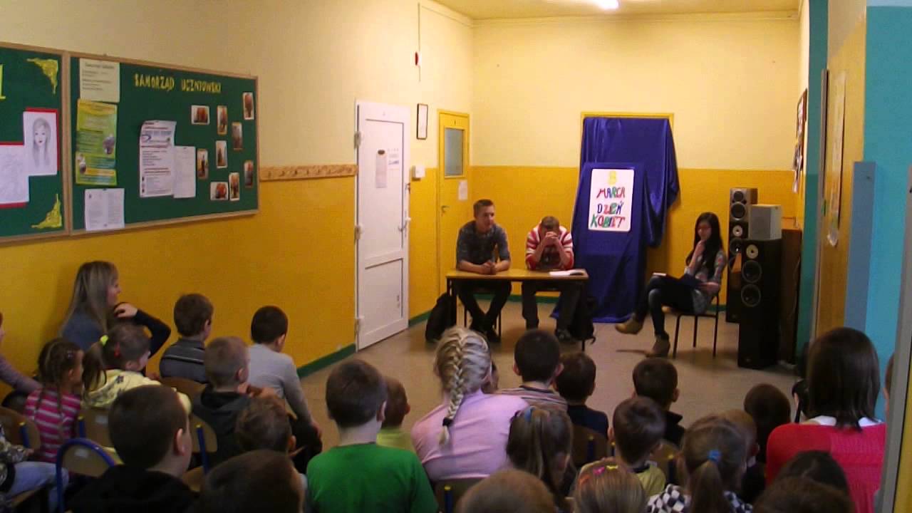 Dzień z życia gimnazjalisty - skecz z okazji Dnia Kobiet (szkoła Parlin)
