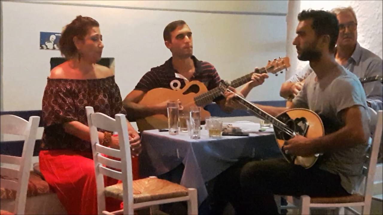 Mi mou ksanafygeis pia-Μη μου ξαναφύγεις πια Βασίλης Τσιτσάνης-Μαρία Κουλουμή-Παπέττα και Ξηντάρηδες