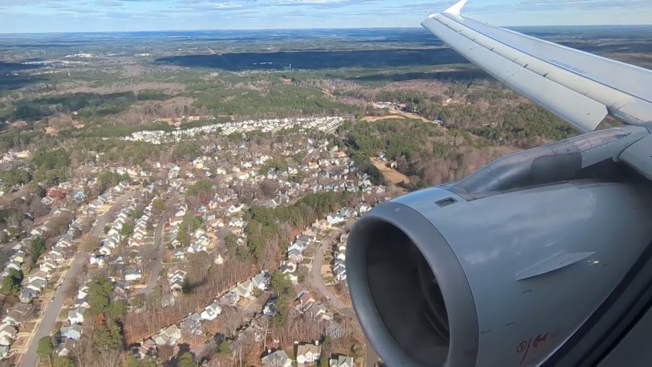 American Airlines AA2683 DFW-RDU Landing