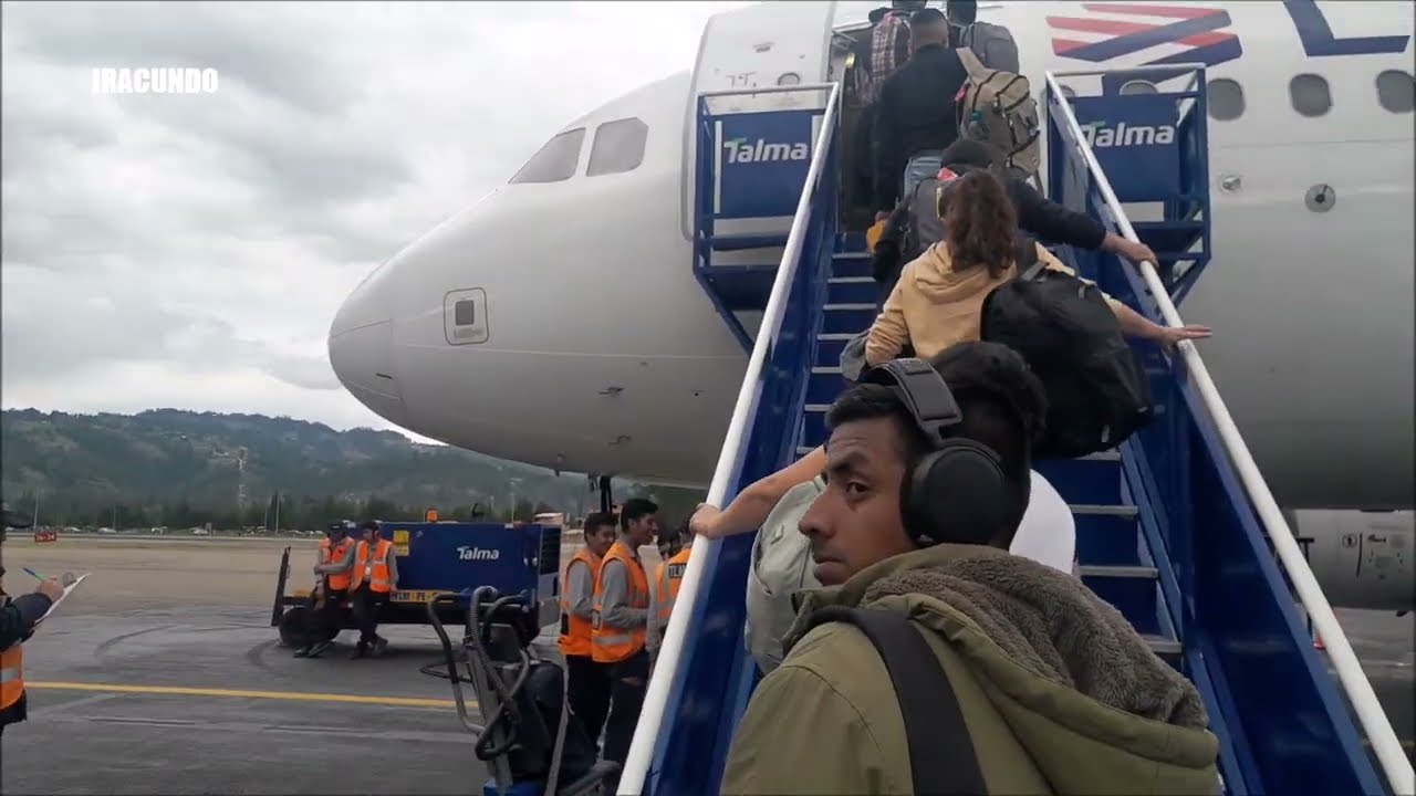 Llegando al Aeropuerto Internacional Armando Revoredo Iglesias  de Cajamarca .