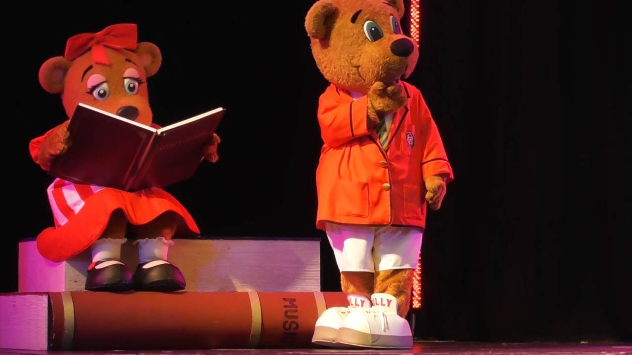 Billy Bear and Bonnie's Story Time. Butlins Bognor Regis