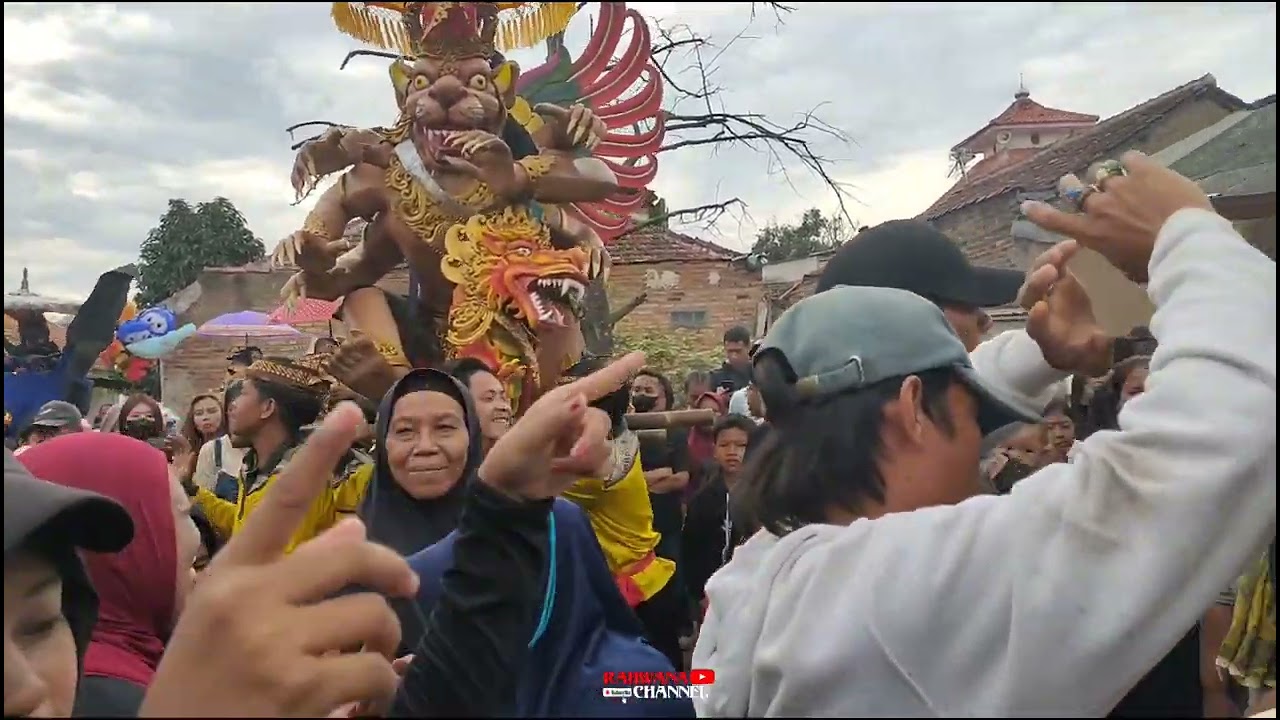 REAK SIMAWAR SUDAH DI LOKASI KELUARGA HAJAT KAUL JOGED DI TILILKAN !!!!