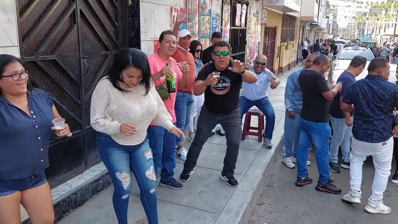 SIENTATE AHY - ESTILO ORIGINAL  PROCESION DE SAN MARTIN  MACARA CDR 1 ZARUMILLA  MR AUDIO 959708494