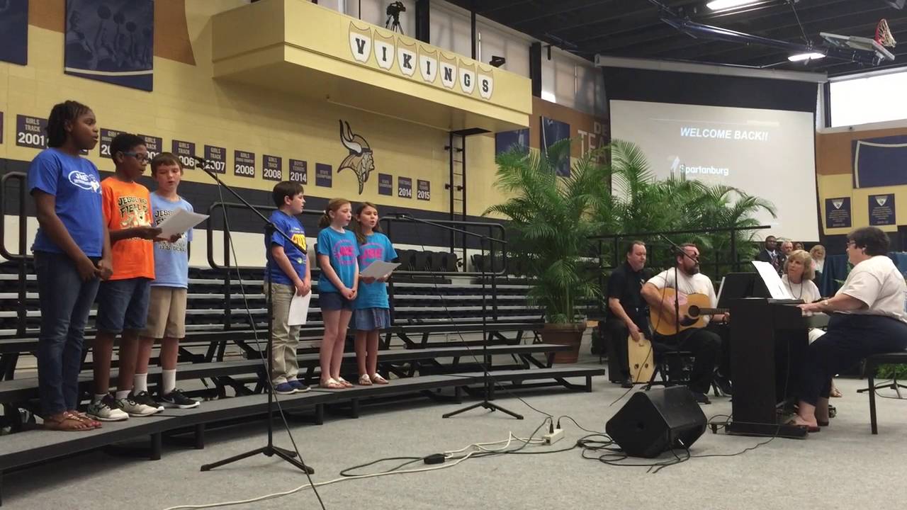 Jesse Boyd Troupe Performs Best Years of My Life