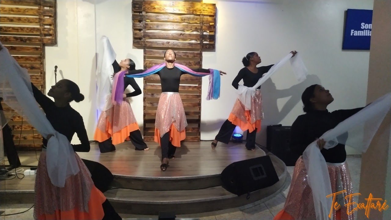 Es tu Amor - Danza Cristiana con Mantos - Lilly Goodman 2022