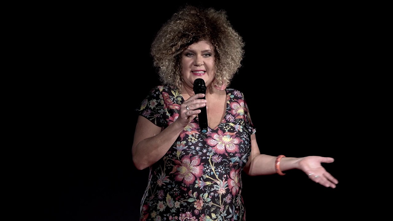 A nők törnek föl, mint a gejzír | Gyöngyi Spitzer | TEDxLibertyBridgeWomen