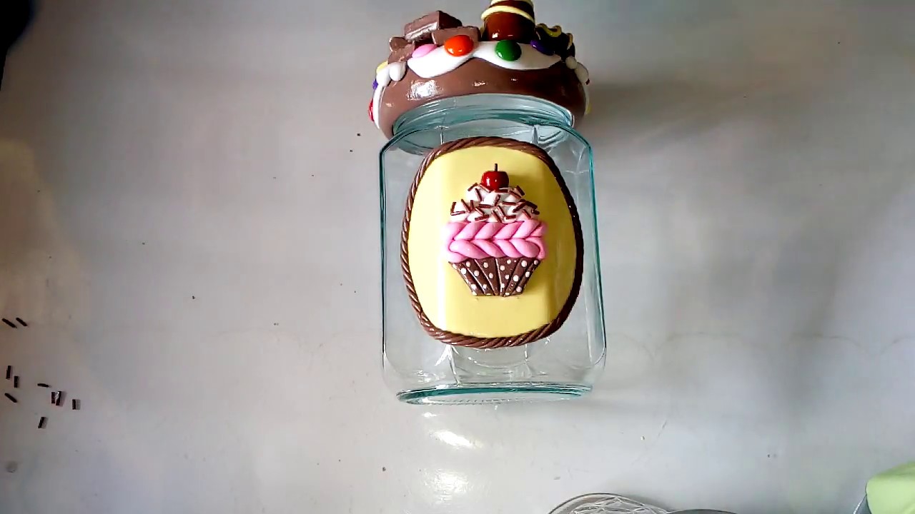 Como fazer aplique de cupcake em biscuit