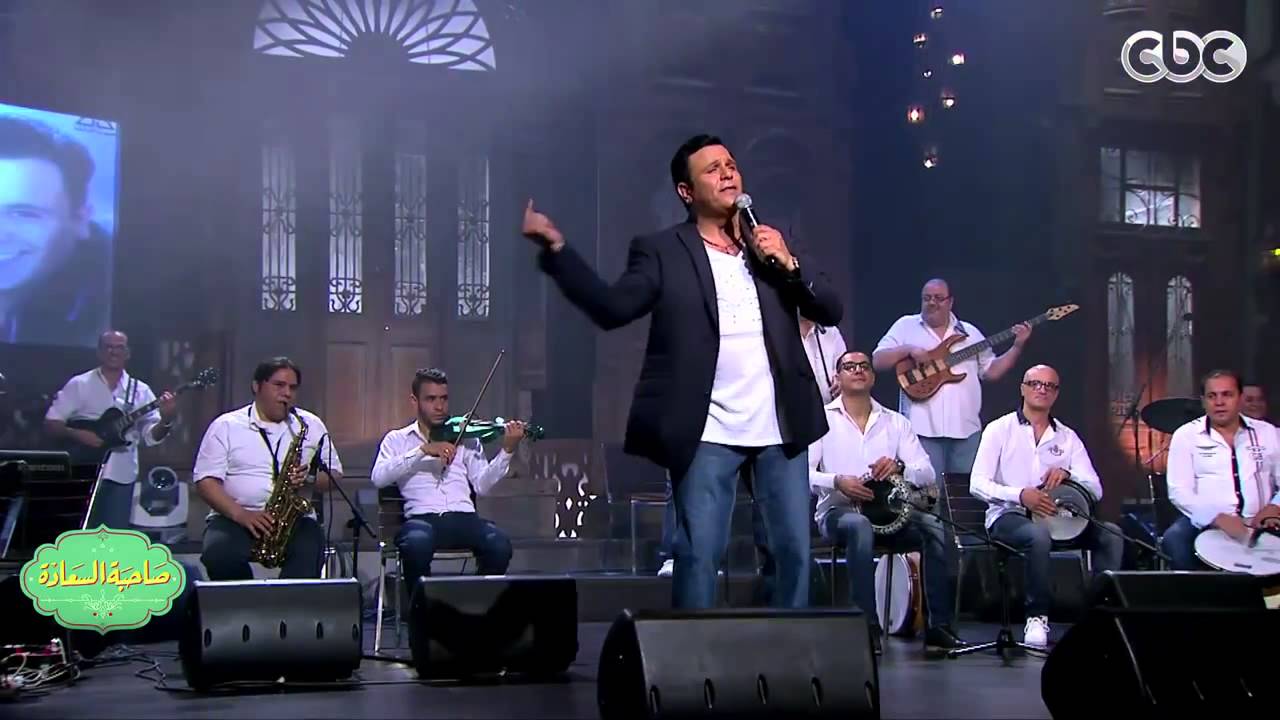 #صاحبة السعادة   محمد فؤاد يغني "مواعدني" ويشعل مسرح اسعاد يونس