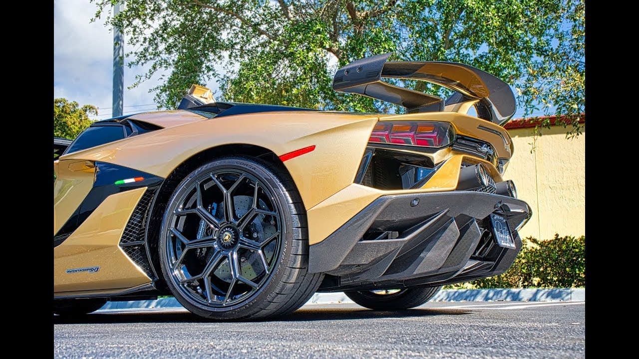 Lamborghini Aventador SVJ Roadster ANGRY BULL - Start Up Drive SOUND at Lamborghini Miami