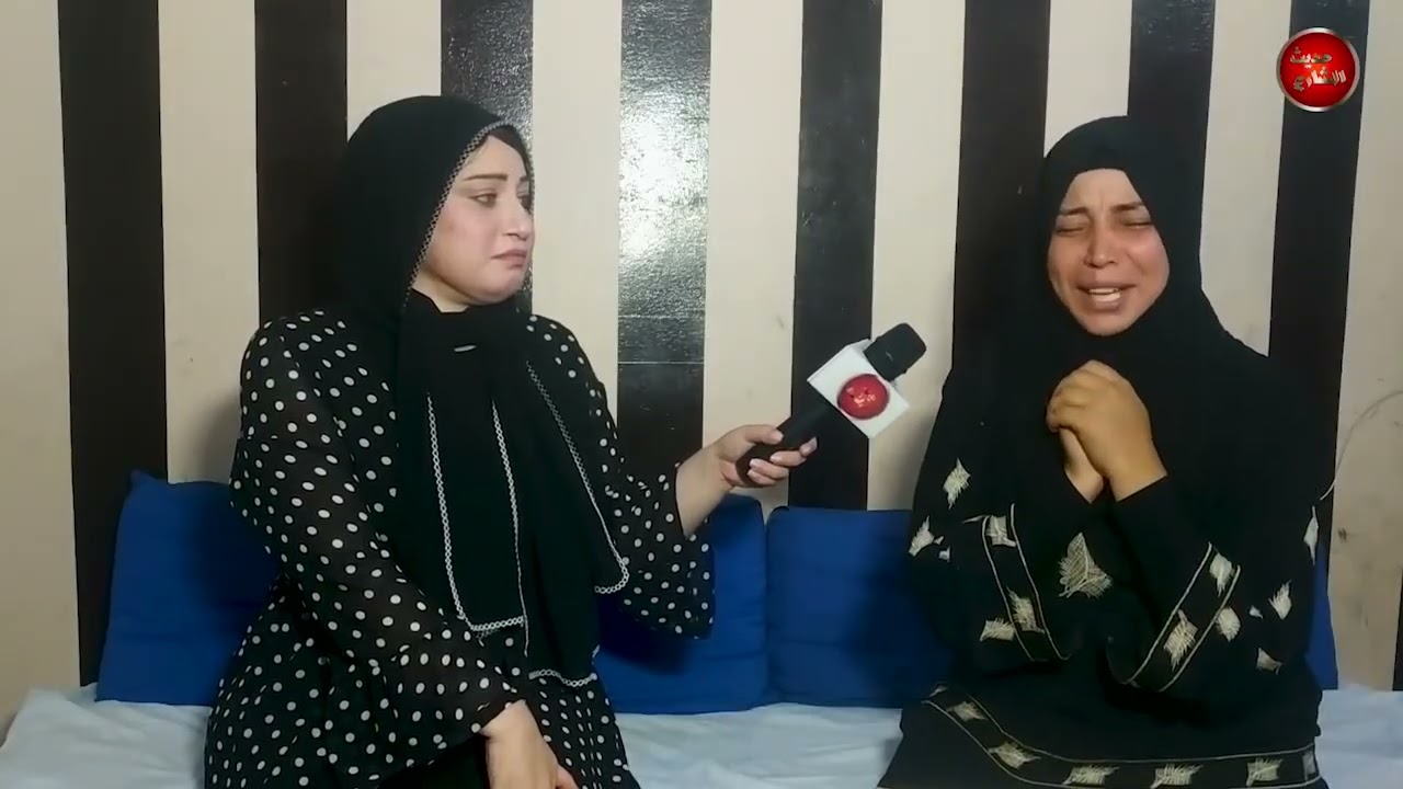 نزل يصلي الفجر ومرجعشي على البيت ولما نزلت شوفته لقيته نازل من السقف