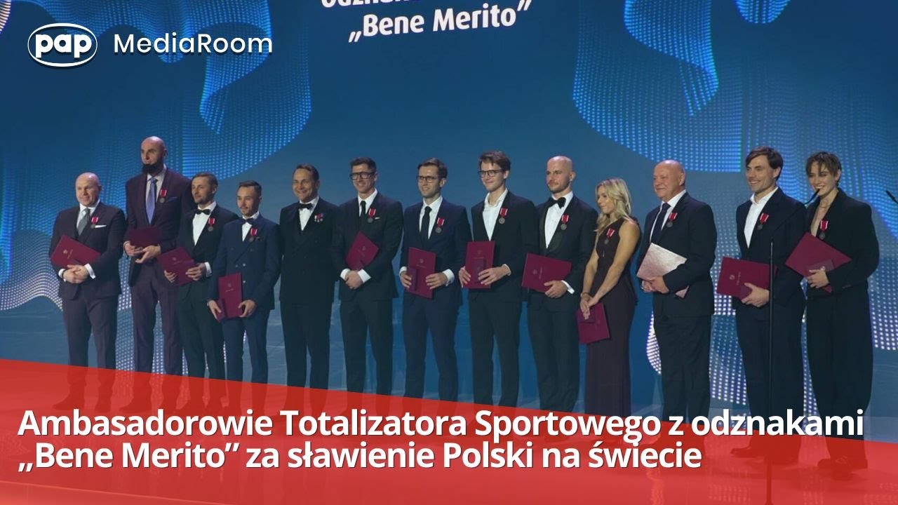 Ambasadorowie Totalizatora Sportowego z odznakami &bdquo;Bene Merito&rdquo; za sławienie Polski na świecie
