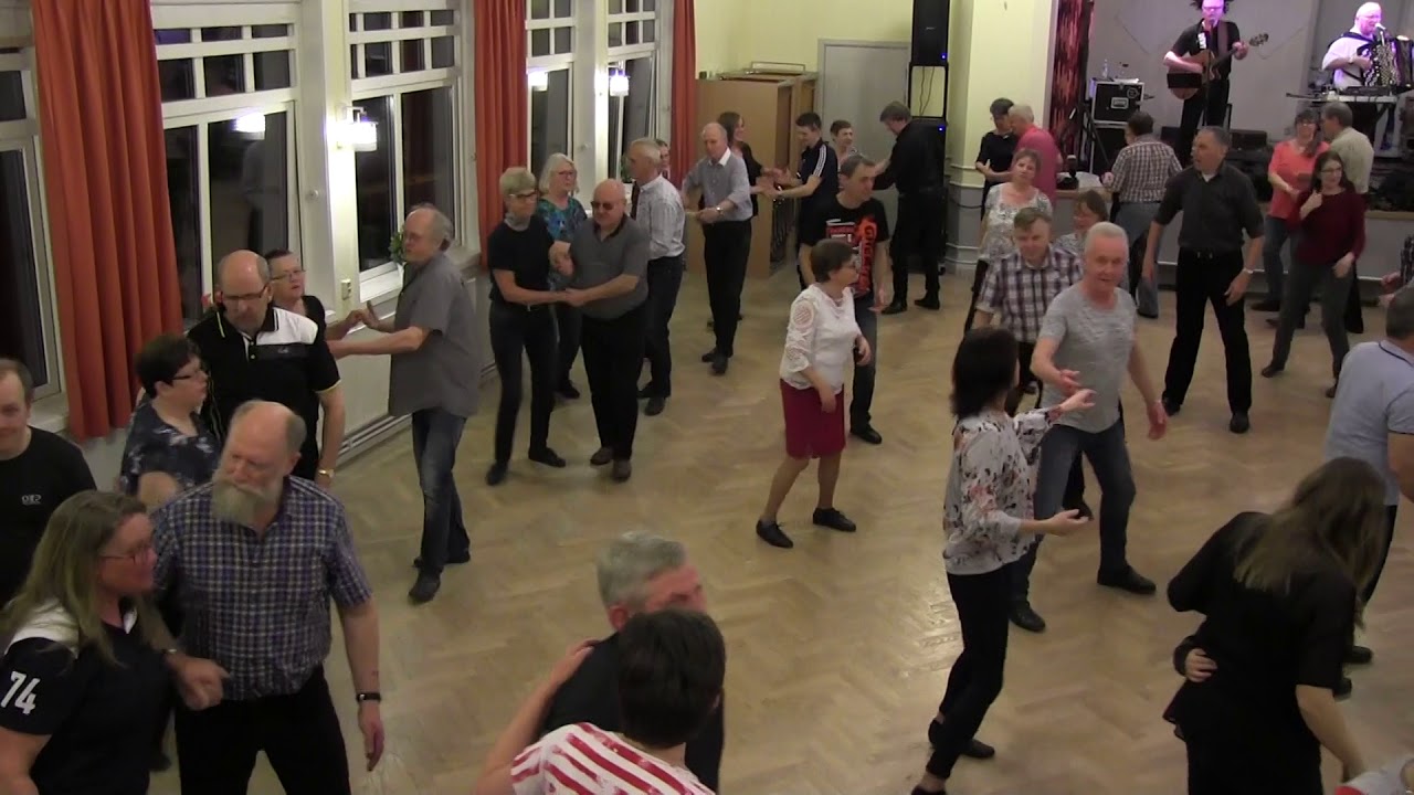 Lagagården 3/4 2018 med Rent Drag no: 1 av 3. Ålands-schottis och Ra ta ta.