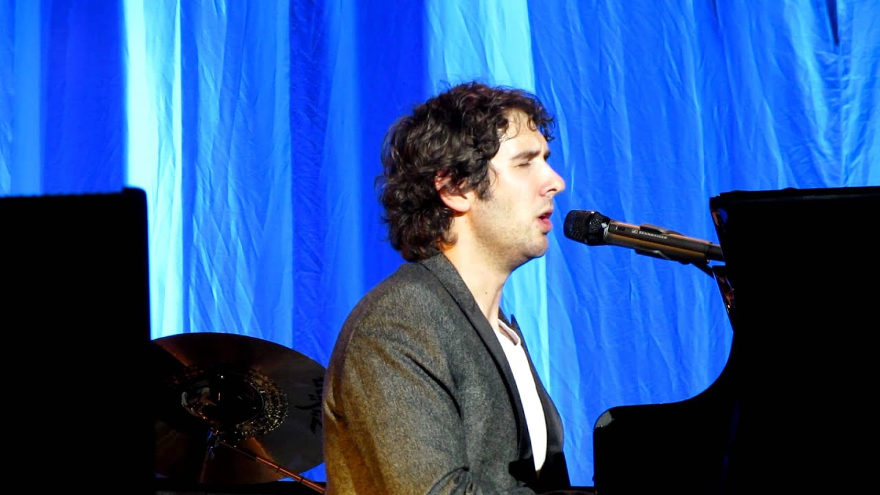 Josh Groban in Amsterdam 2011 - Talking (he had sex!) and singing Higher Window