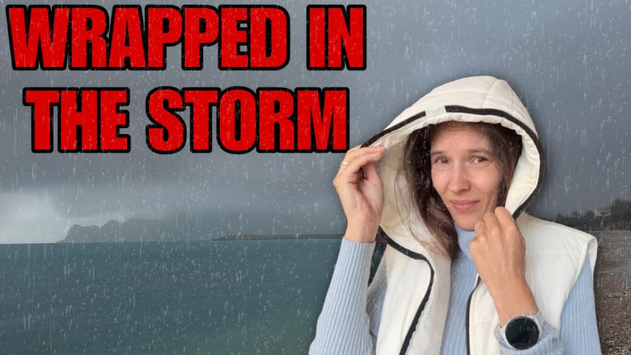 Сильный ливень в районе Бенидорма опустошил улицы ⛈️🏖️