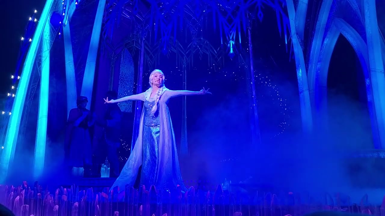 Libérée, délivrée - La Reine des Neiges (Frozen) DISNEYLAND PARIS