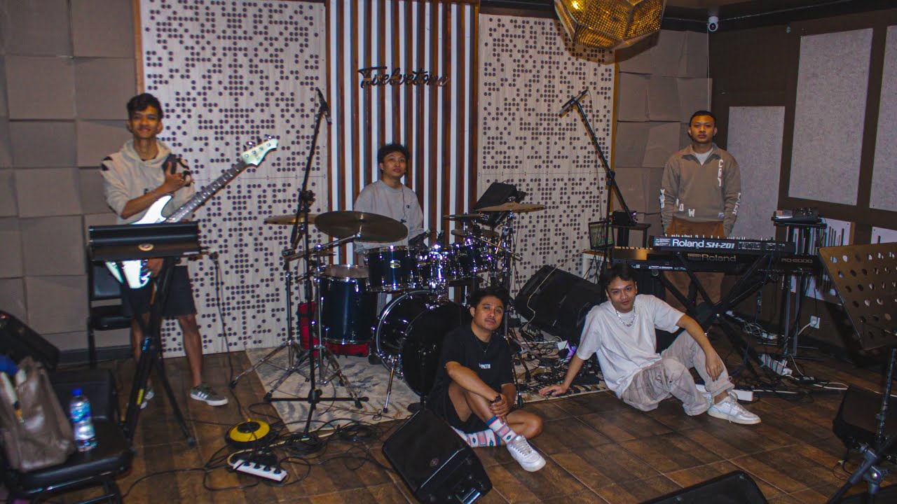 T - Five - KAU (Live Arrangement) | BY VANDRA, TAMANGGA, AEL LUKE, GANET GANENDRA, VALERYENO