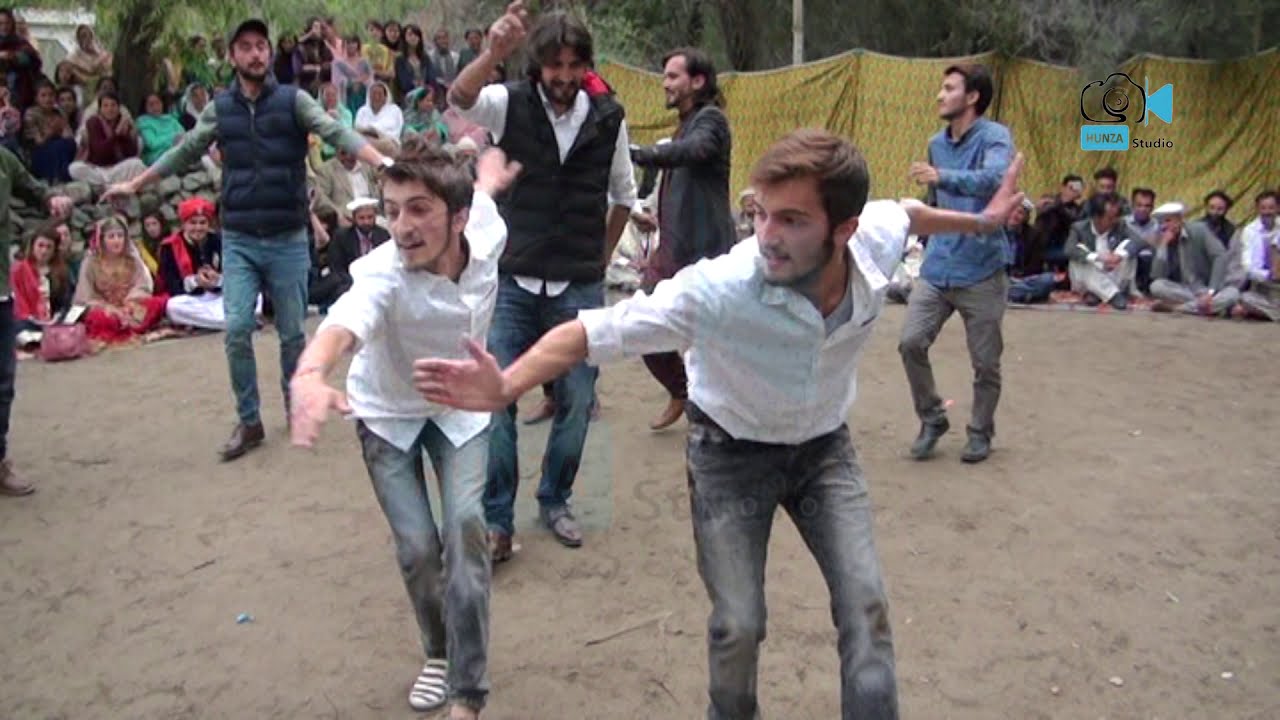 Unique local Dance in gojal Wedding by Twins Brothers of Hunza Gilgit Baltistan. #dance #wedding