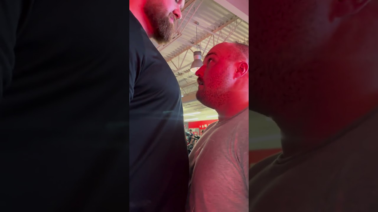 Is Hafthor Bjornnson really that big compared to World's strongest man Mitchell Hooper 🤣🤣🤣🤣