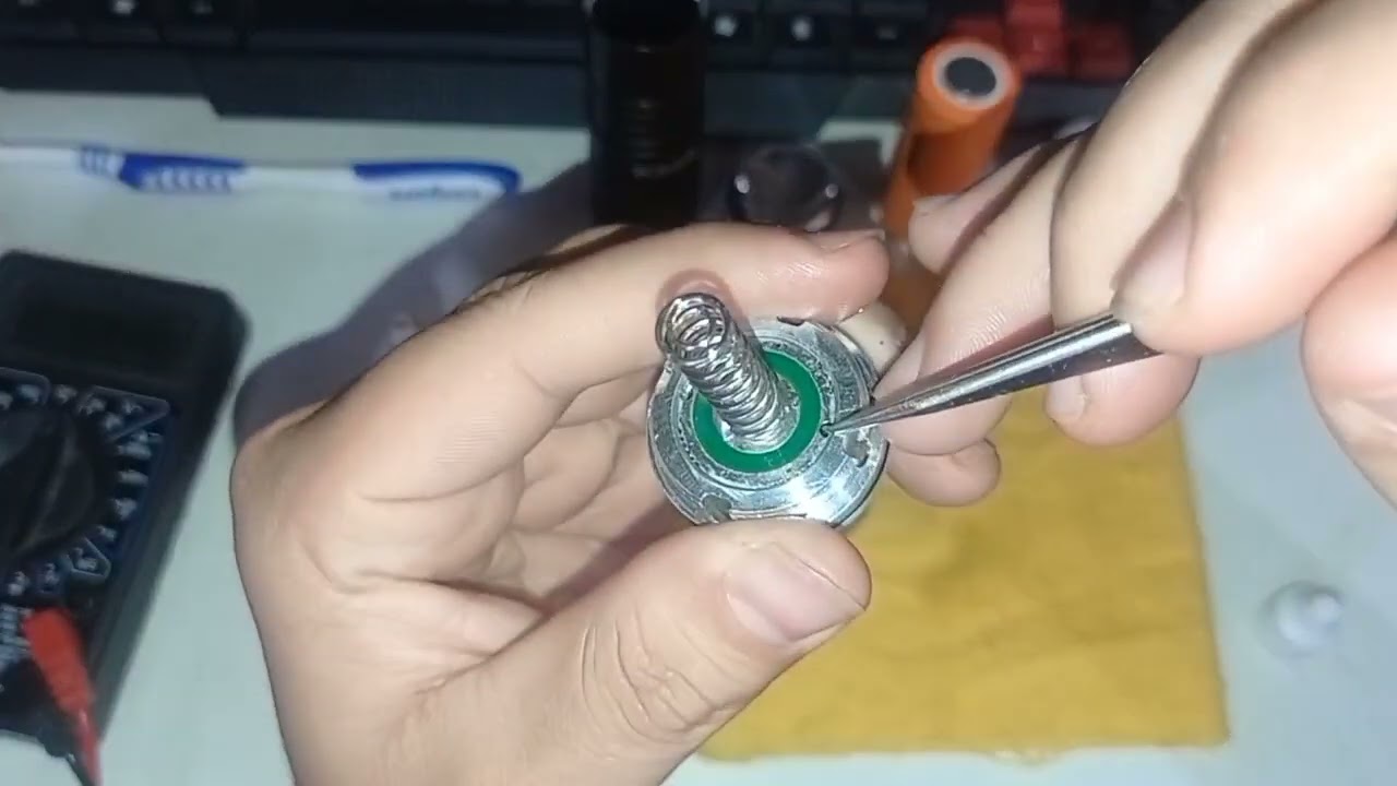 Tirando modo pisca da lanterna x900 e trocando led verde! 1/2