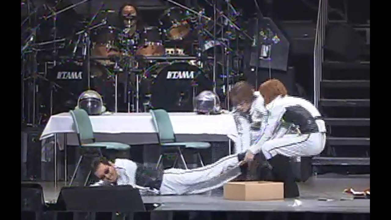STSクリスマス特別大訓練 (THE ALFEE AUBE2000 Live at BUDOKAN)