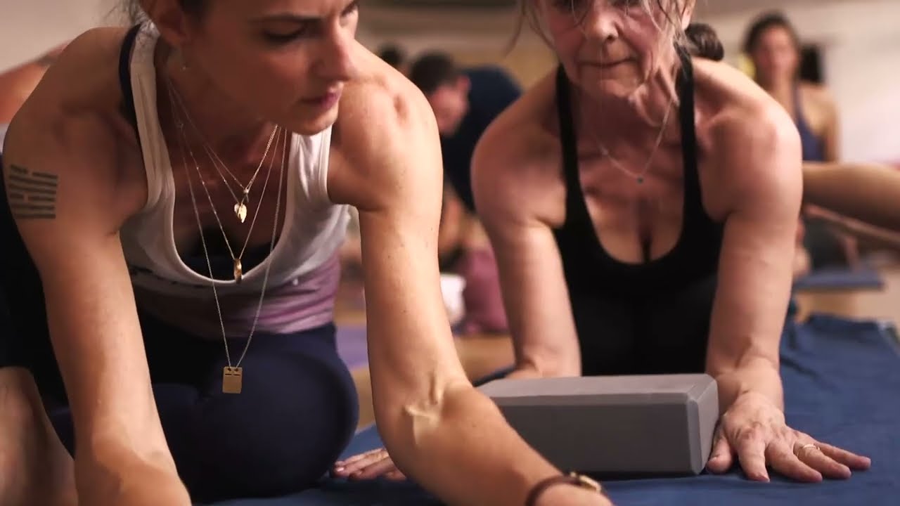 Ashtanga Yoga & Pranayama Training with Kia Naddermier in Paris