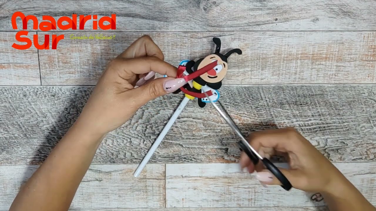 Taller creativo 24/05/2025. Una abeja molona