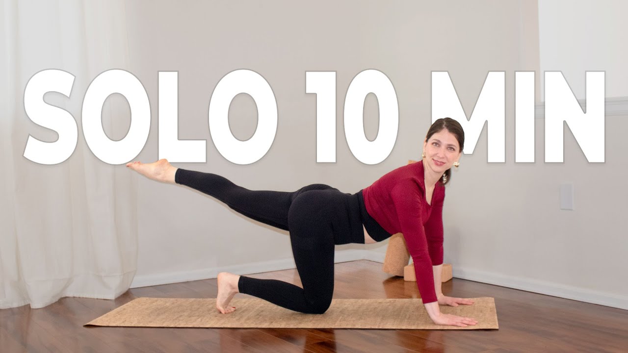Yoga Fácil en 10 Minutos 🧘‍♀️ | Rutina Sencilla para Todos los Niveles | Energía y Relajación