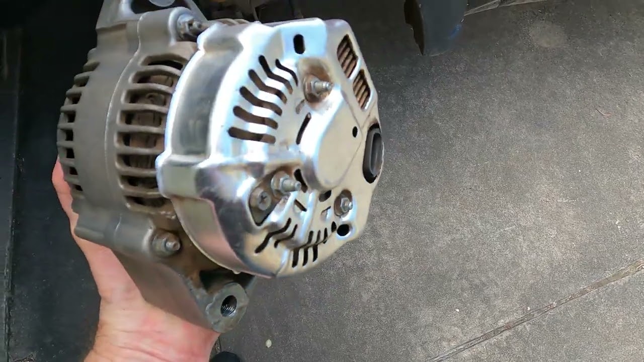 80 SERIES LANDCRUISER | ALTERNATOR REPLACEMENT | ALTERNATOR PLUG REPAIR | FUSIBLE LINK REPLACEMENT