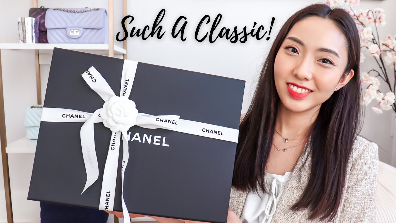 IT'S AS GOOD AS EVERYONE SAYS! | CHANEL 22S UNBOXING