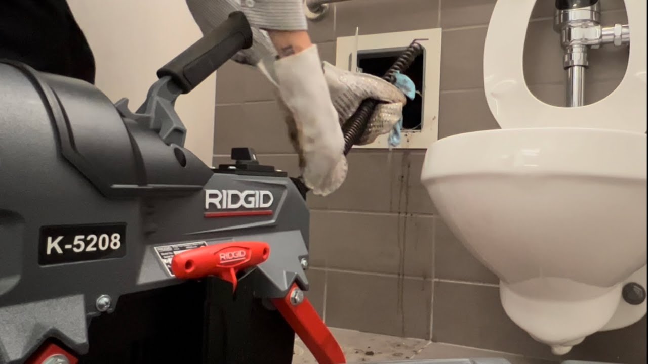 First time using a RIDGID K-5208 Drain Cleaner Machine - Clogged Toilet Main - Drain Rodding - ASMR