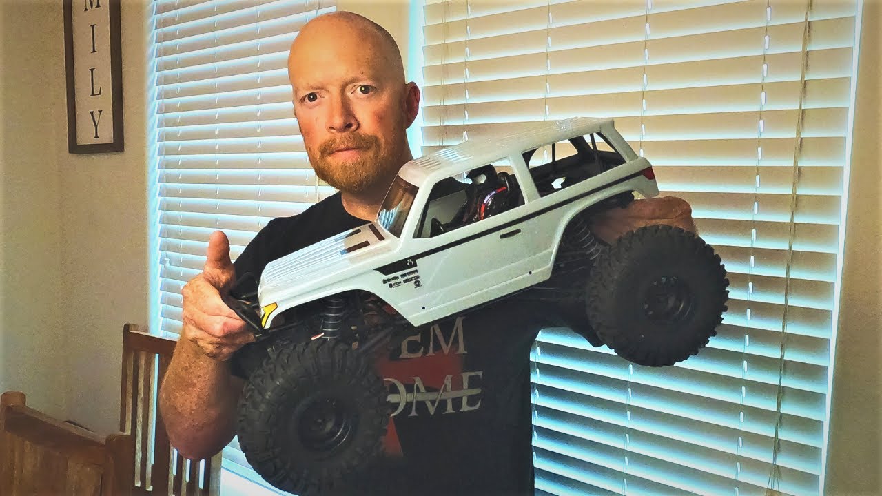 Axial Wraith Spawn RC Rock Racer Review and First Impressions!