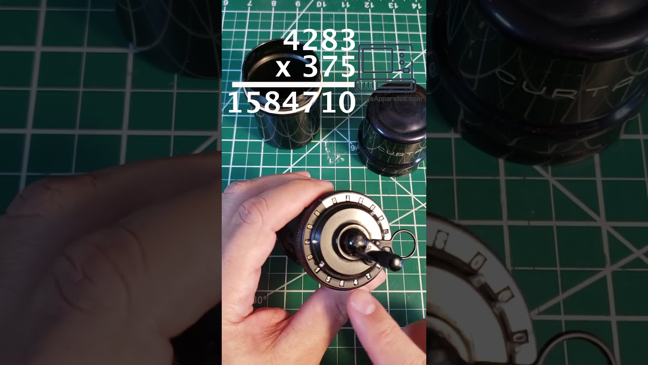 Механический калькулятор Curta Type 1