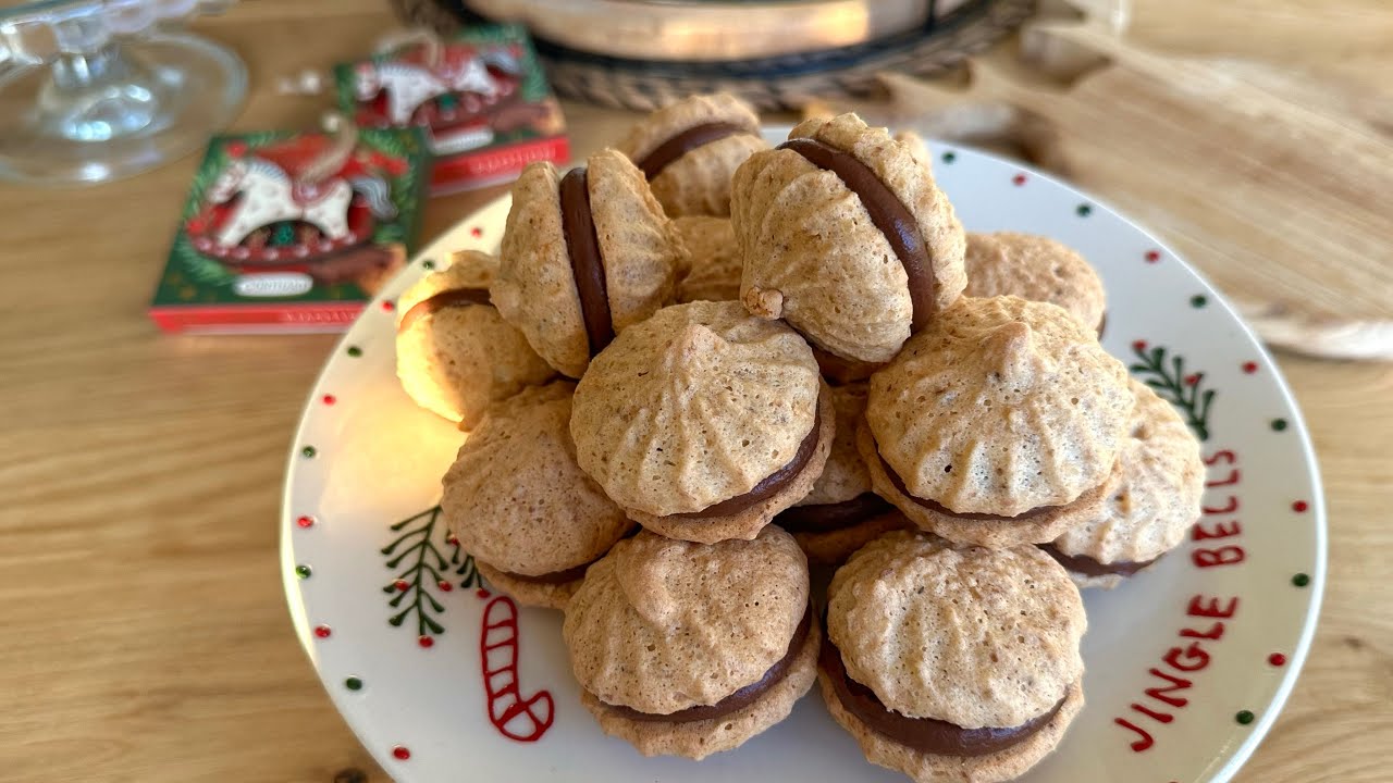 Pricomigdale \ fursecuri cu nucă și cremă de ciocolată - un deliciu clasic