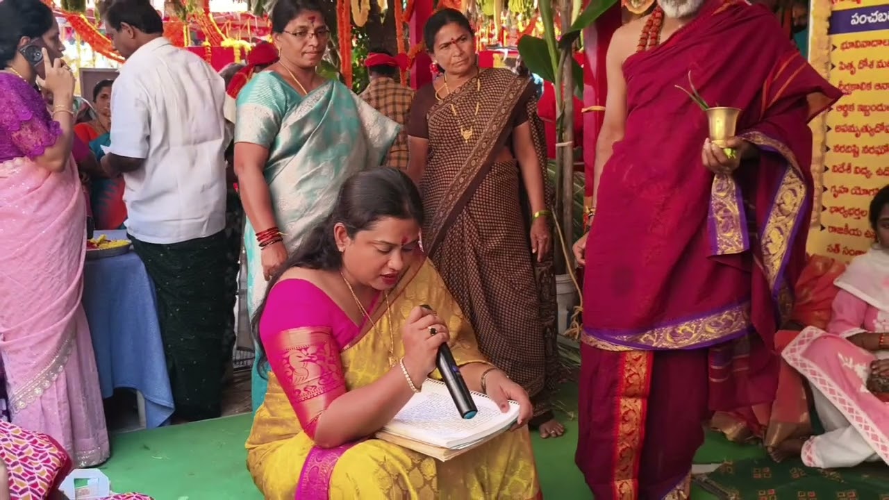 కొల్లిపర గ్రామంలో #వారాహి #అమ్మవారి మహోత్సవం.. మొదటిరోజు భక్తులు...