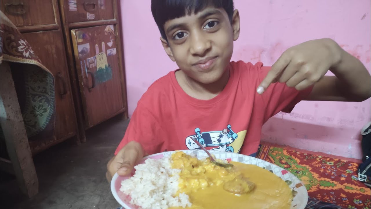 Aaj mummy ne banae Kadhi Chawal aur Daksh per Kiya prank😜😂😍😋|Naitik​Itkan​Vlogs​|