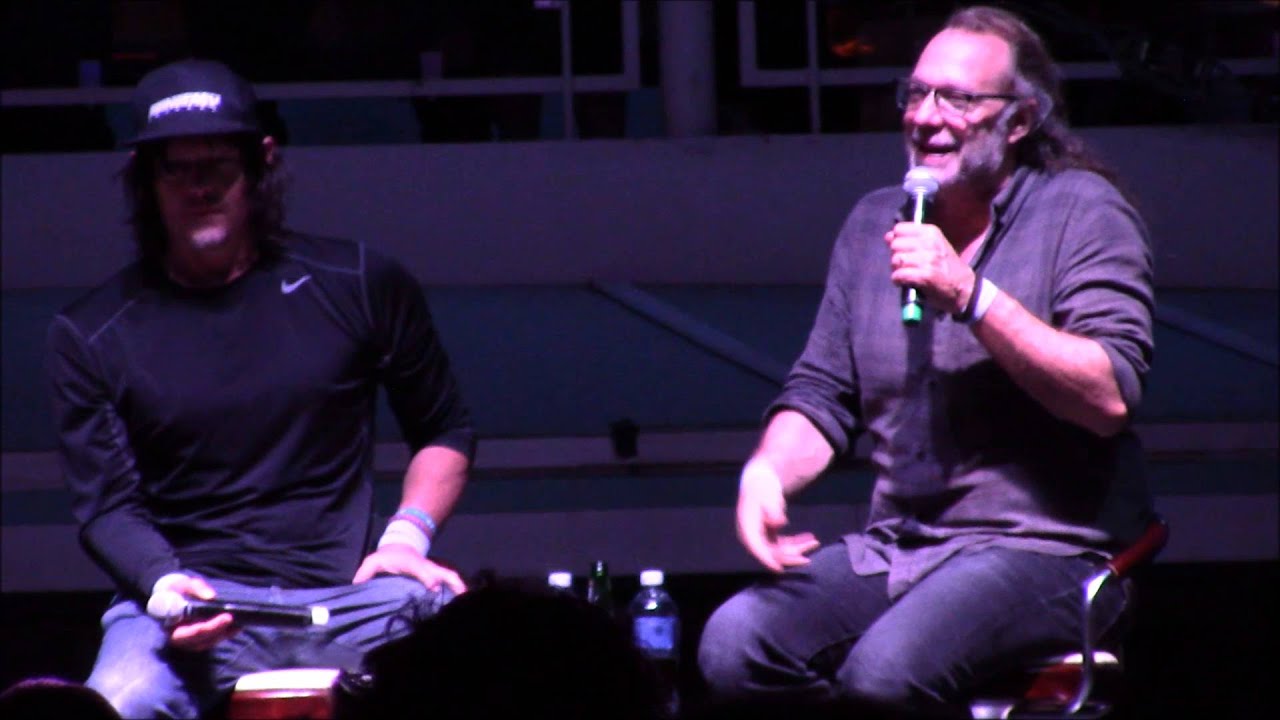 Norman Reedus And Greg Nicotero Talk About TWD Season 6 Walker Stalker Cruise 2016