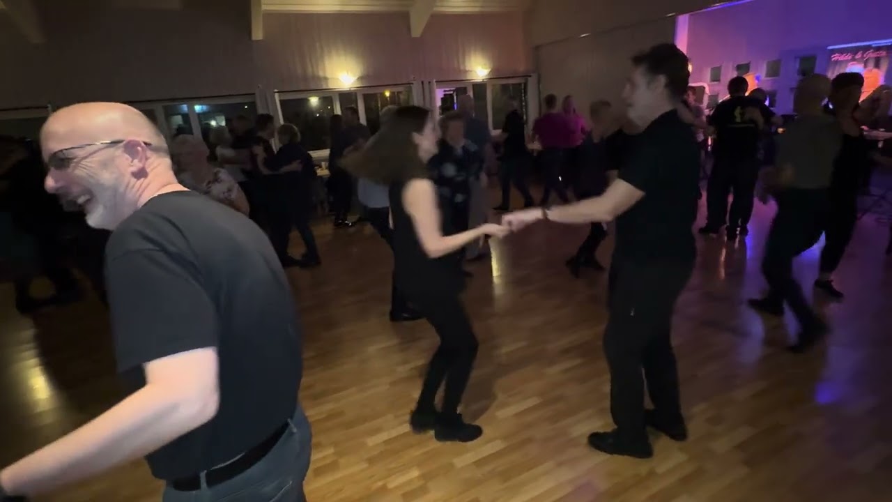 Mera sol och värme med Hilde & Gutta Duo på Tirsdagsdansen 25.3 Dansnytt Bjørn Weiby