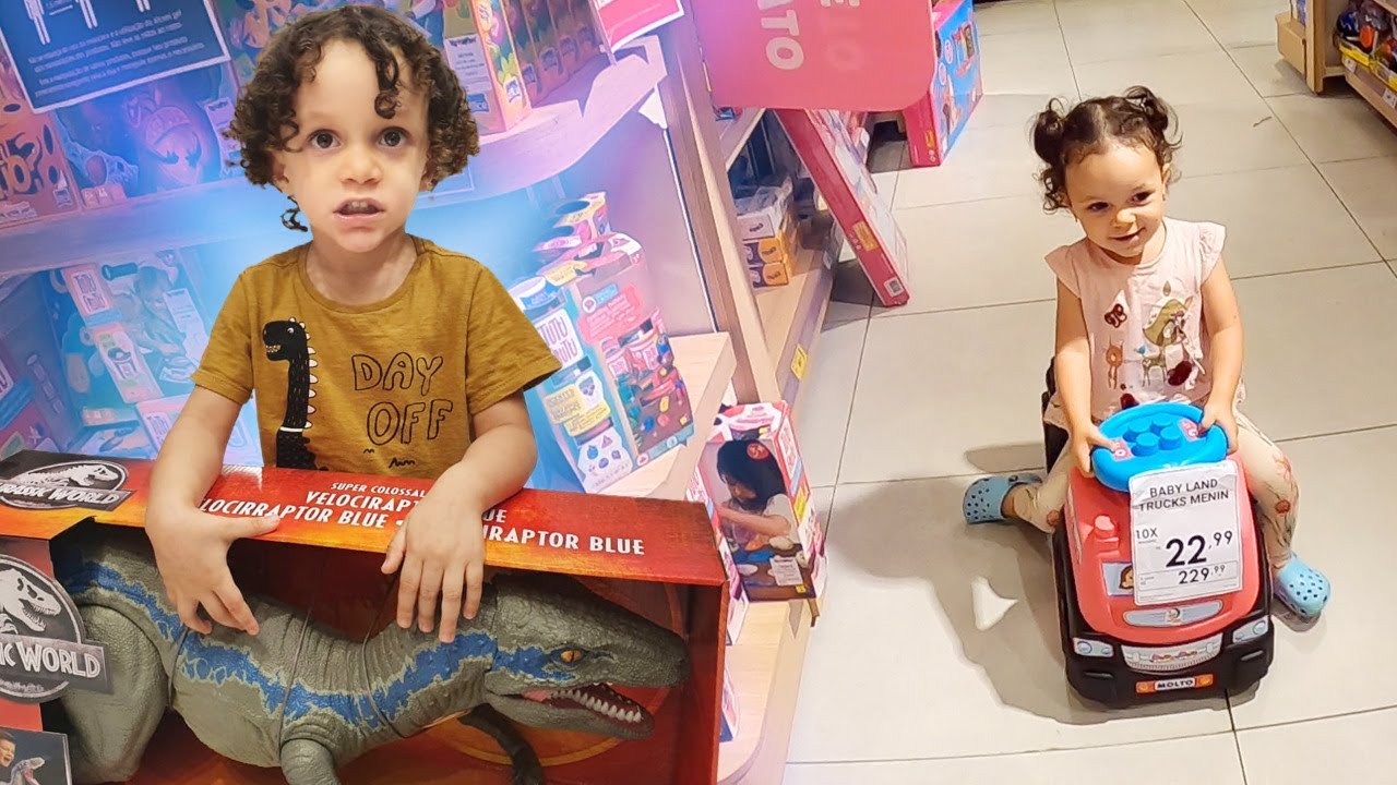 COMPRANDO O QUE QUISER NA LOJA DE BRINQUEDOS!