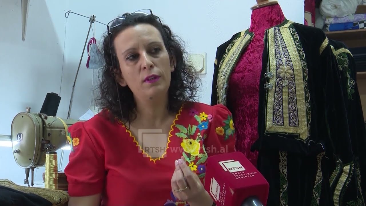 Artizania e kostumeve popullore - Lizeta Hatika tregon punën që bëhet për të ruajtur origjinalitetin