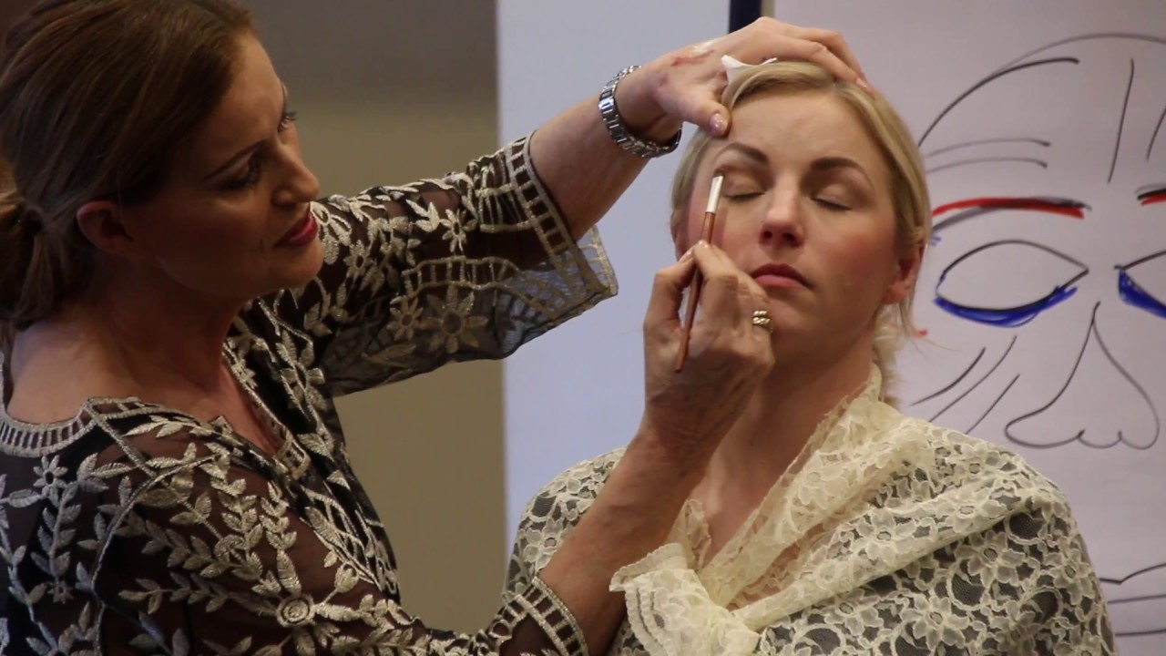 Visagist and Make-up-Artist by Aisha Rokovsky