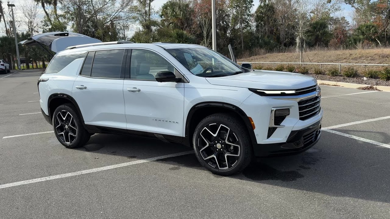 2026 Chevrolet Traverse FWD High Country at New Smyrna Beach Chevrolet | New Smyrna Beach, FL