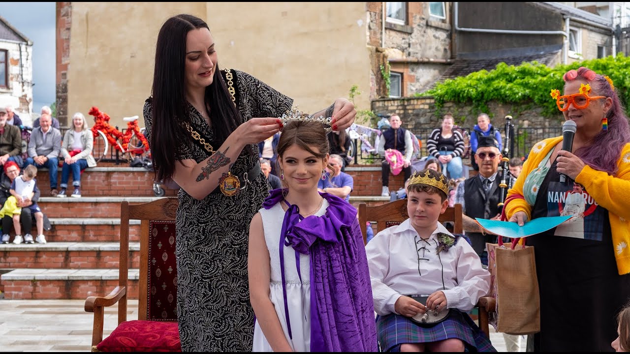 Darvel Gala Queen & King Cut