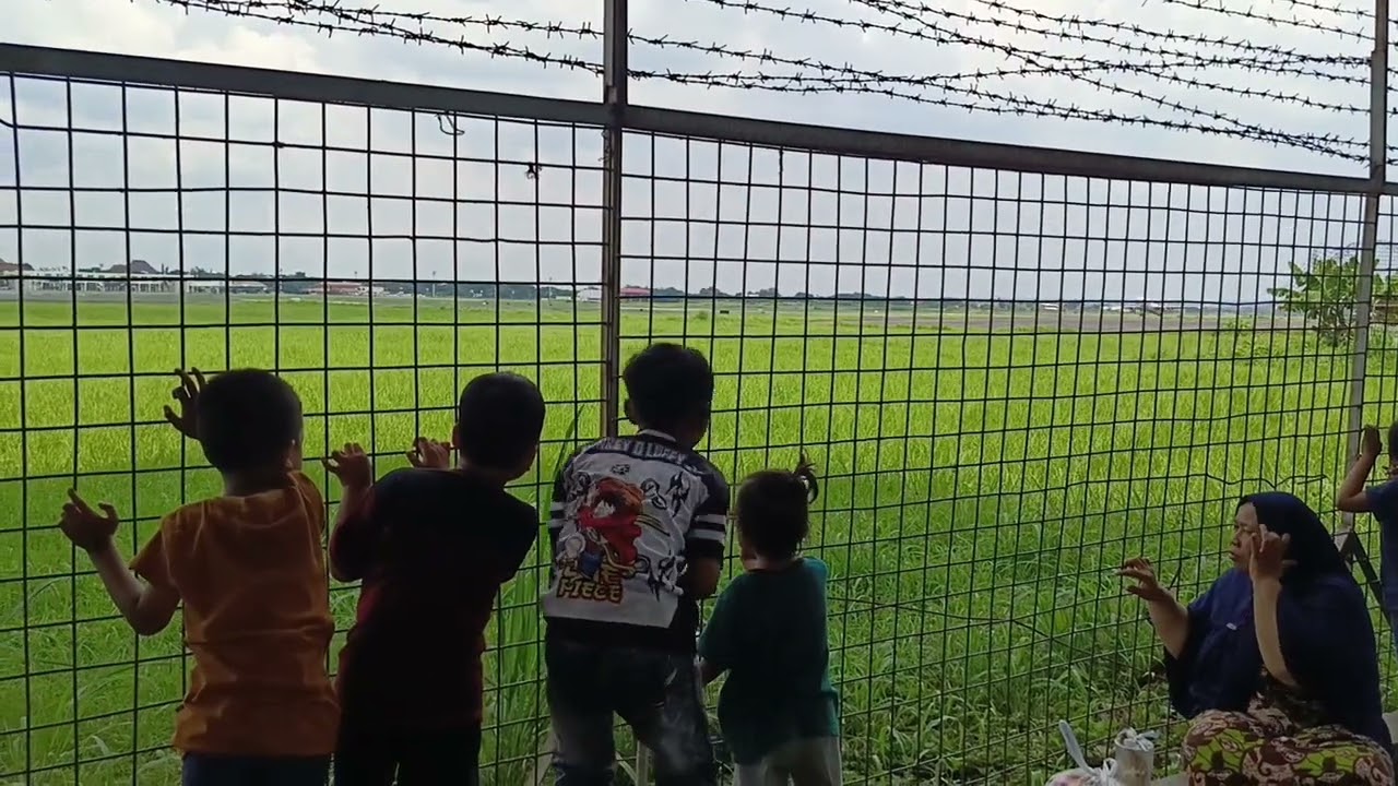 Nonton pesawat 