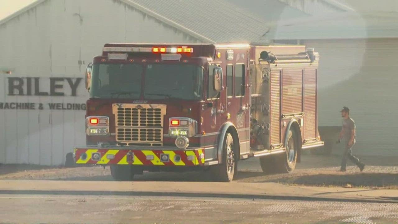Firefighters contain Kennedale wildfire; fire danger remains elevated