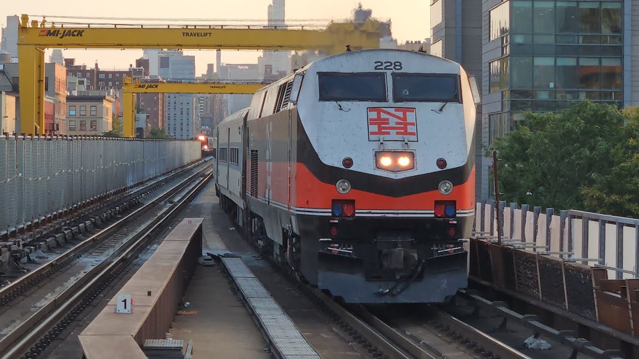Railfanning Harlem - 125th St | PM Rush Action with Heritage Units and M3As - 9/22/25