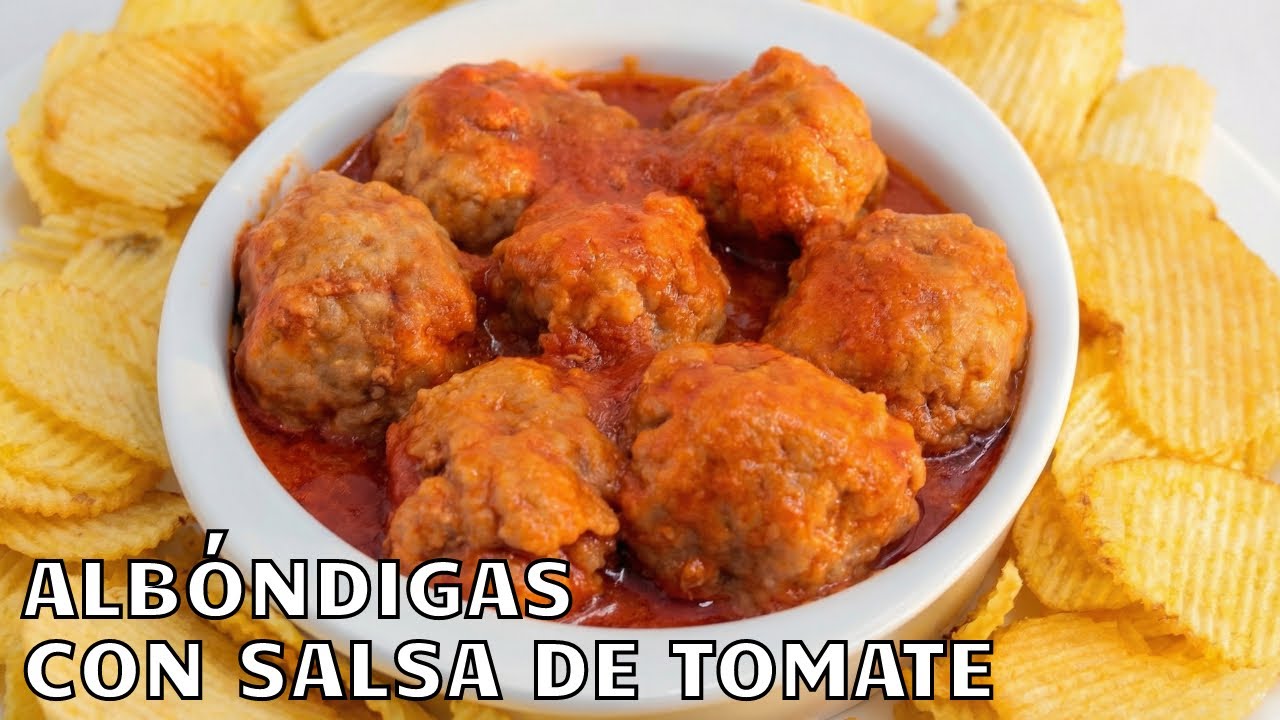 Albóndigas jugosas en salsa de tomate