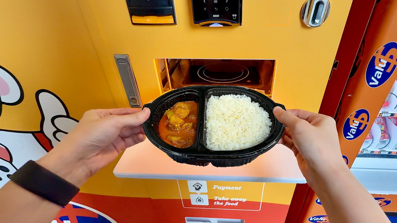 Eating at the Cheapest Vending Machine Cafe